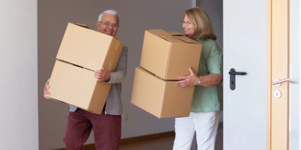 Juiste tiltechniek bij verhuizen om rugklachten te voorkomen